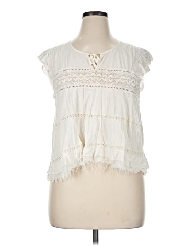 American Eagle Outfitters Sleeveless Blouse (view 1)