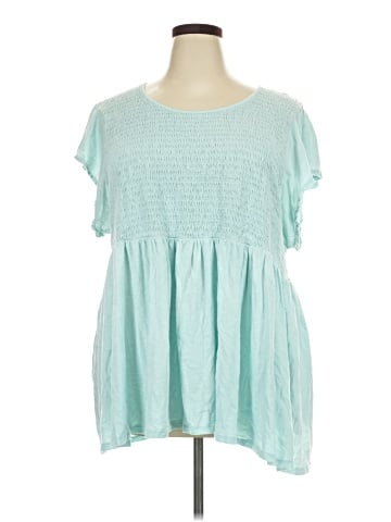 Torrid Short Sleeve T-Shirt (view 1)
