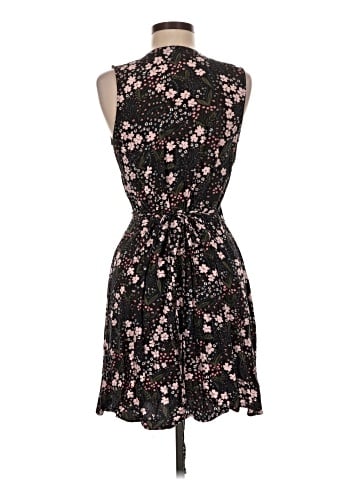 Ann Taylor LOFT Outlet Cocktail Dress (view 2)