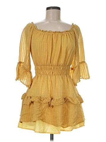 Le Lis Casual Dress (view 1)