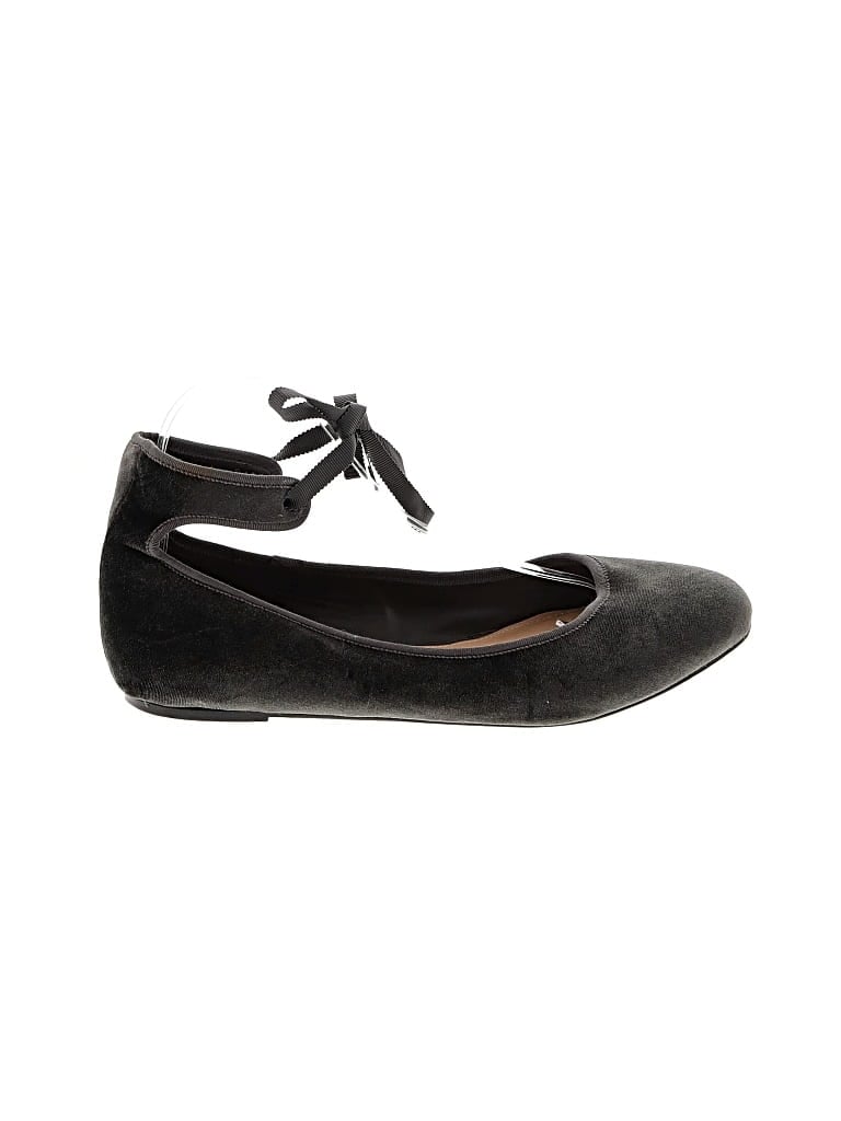 Pre-owned Torrid Flats In Black