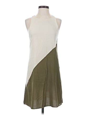 Alice + Olivia Casual Dress (view 1)