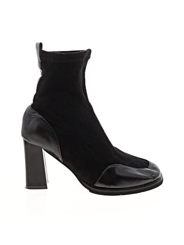 Unbranded Ankle Boots (view 1)