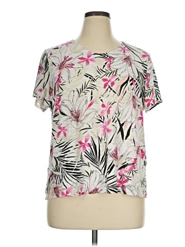 Chico's Short Sleeve T-Shirt (view 1)