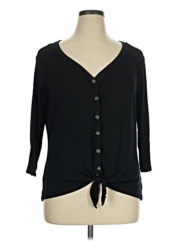 KRISTIN NICOLE 3/4 Sleeve Blouse (view 1)