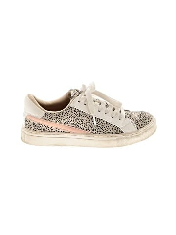 Universal Thread Sneakers (view 1)