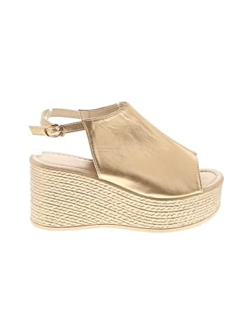 Unbranded Wedges (view 1)