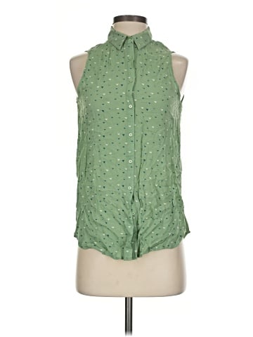 Pull&Bear Sleeveless Button-Down Shirt (view 1)