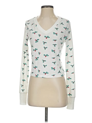 colsie Pullover Sweater (view 1)