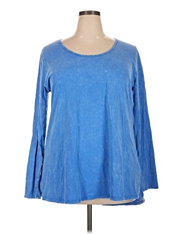 Lularoe 3/4 Sleeve T-Shirt (view 1)