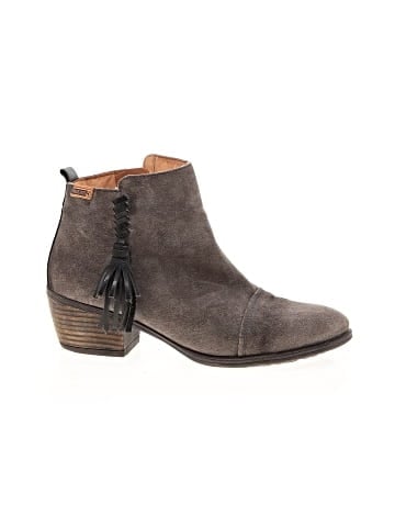 Pikolinos Ankle Boots (view 1)