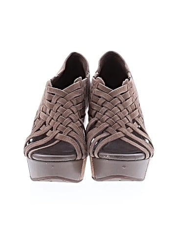 Chocolat Blu Wedges (view 2)
