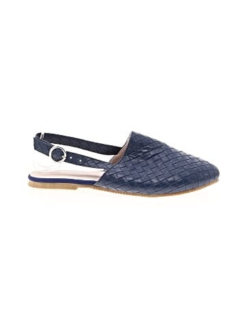 Unbranded Flats (view 1)