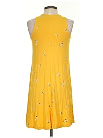 Old Navy Casual Dress (view 2)