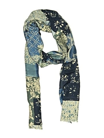 Echo Scarf (view 1)