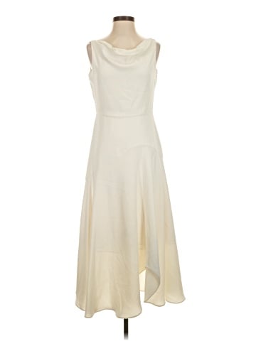 Gal Meets Glam Casual Dress (view 1)