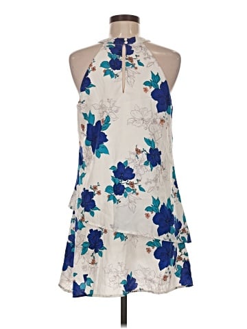 Charlotte Russe Sleeveless Blouse (view 2)