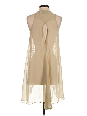 Angie Sleeveless Blouse (view 2)