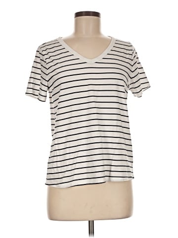 Old Navy Short Sleeve T-Shirt (view 1)