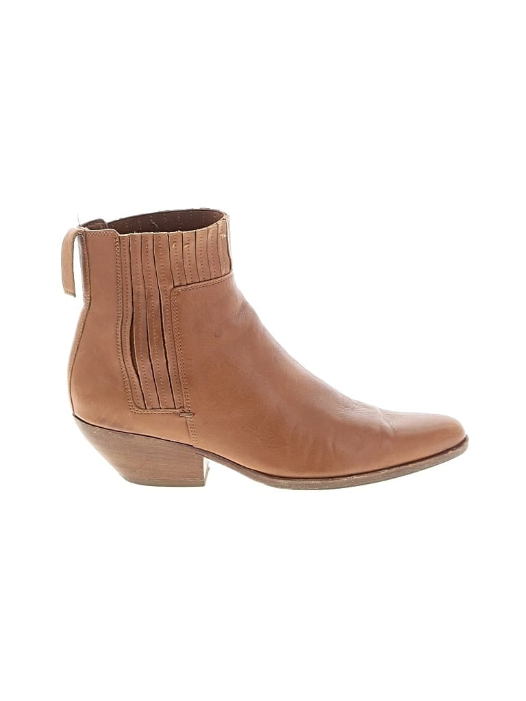 Pre-owned Vince Ankle Boots In Tan