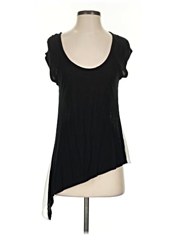 Finn & Clover Short Sleeve T-Shirt (view 1)