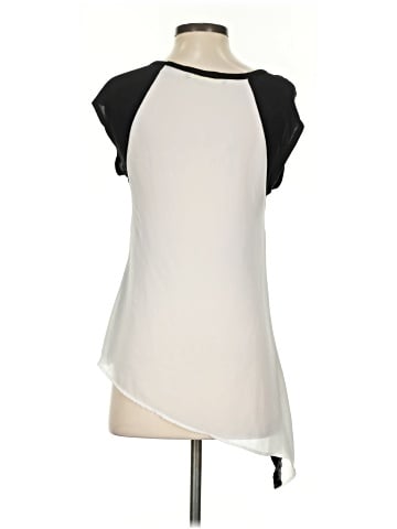 Finn & Clover Short Sleeve T-Shirt (view 2)