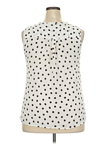 Elle Sleeveless Blouse (view 2)