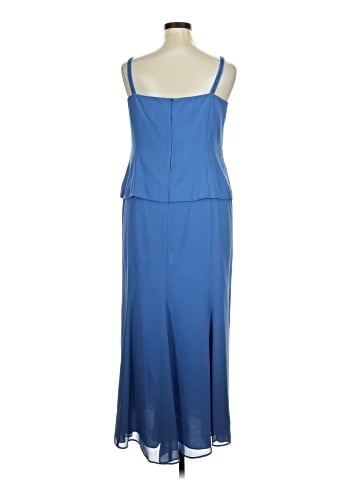 Karen Miller Casual Dress (view 2)
