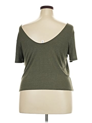 BP. Short Sleeve Top (view 2)