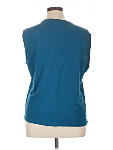 Old Navy Sleeveless T-Shirt (view 2)