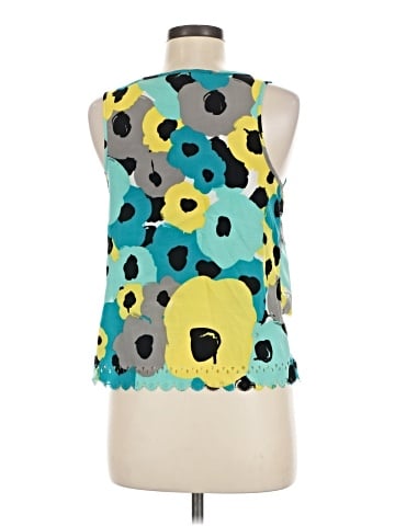 Candie's Sleeveless Top (view 2)