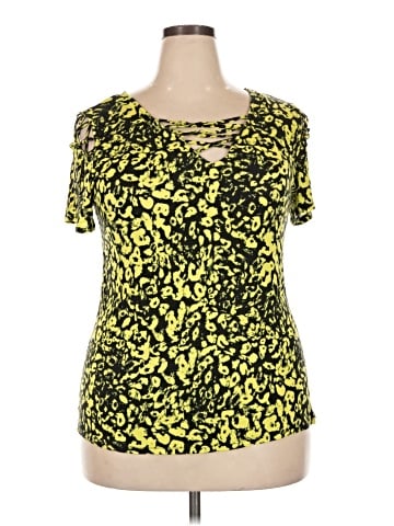 Rock & Republic Short Sleeve Top (view 1)