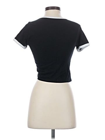 Hot Topic Short Sleeve T-Shirt (view 2)