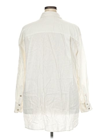Lane Bryant Long Sleeve Button-Down Shirt (view 2)