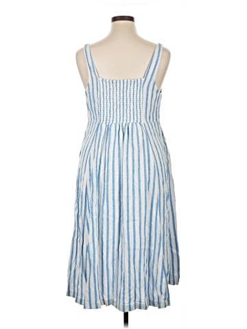 Old Navy Casual Dress (view 2)