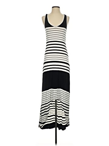 Mossimo Casual Dress (view 1)
