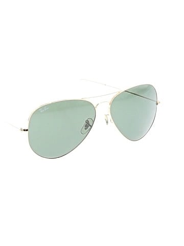 Ray-Ban RB3025 Sunglasses (view 1)