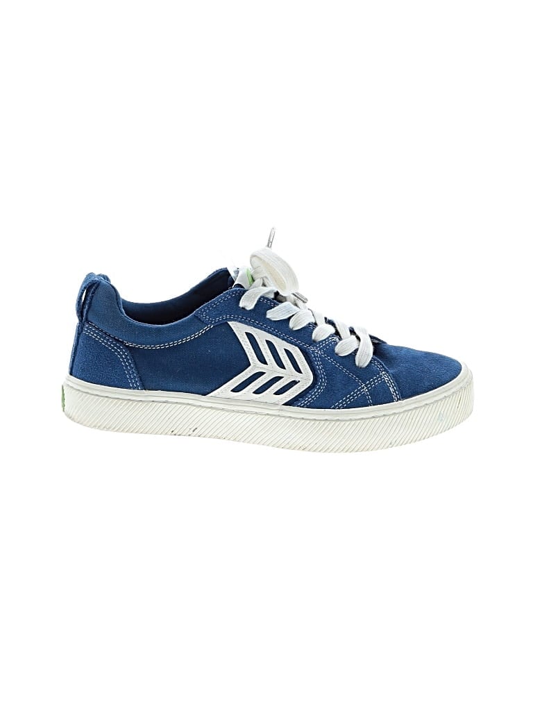 Pre-owned Cariuma Sneakers In Blue