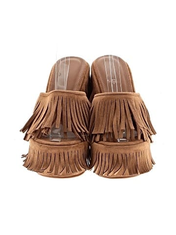 Unbranded Wedges (view 2)
