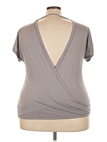 Mono b Short Sleeve T-Shirt (view 2)