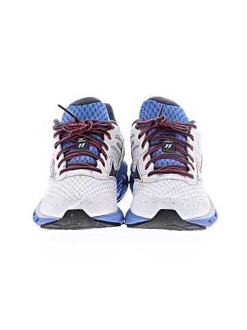 Mizuno Sneakers (view 2)