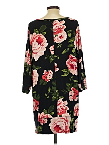 Agnes & Dora Casual Dress (view 2)