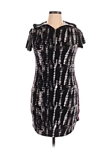 No Boundaries Casual Dress (view 1)