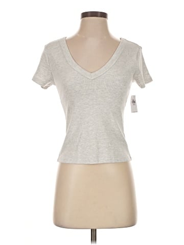 Old Navy Short Sleeve T-Shirt (view 1)