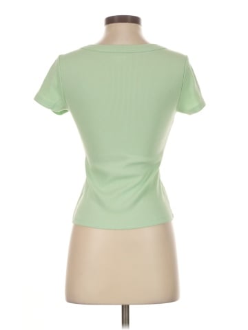Old Navy Short Sleeve T-Shirt (view 2)