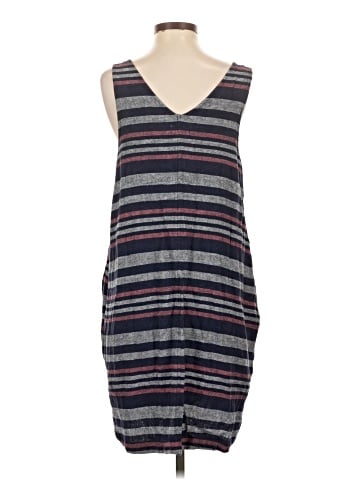 Old Navy Casual Dress (view 2)