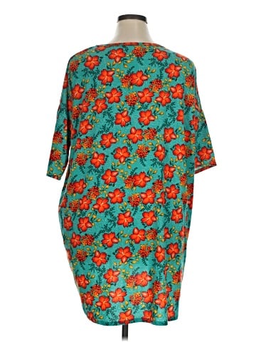 Lularoe Kimono (view 2)