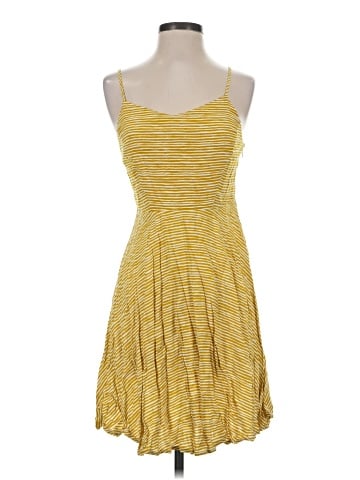 Old Navy Casual Dress (view 1)