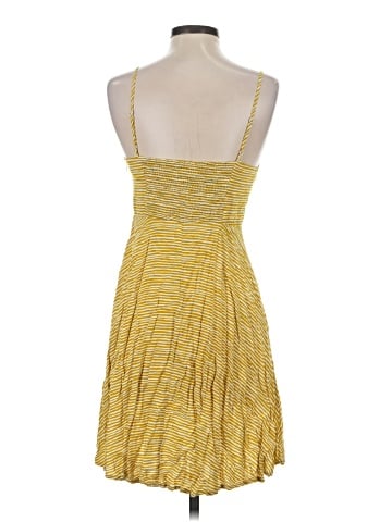 Old Navy Casual Dress (view 2)