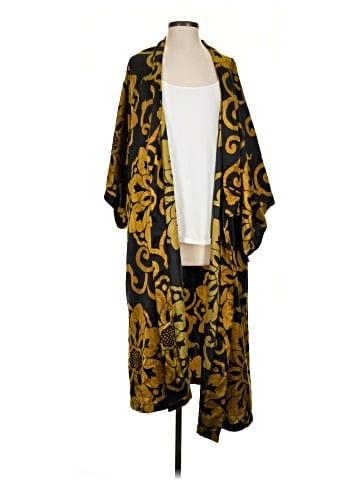 Natori Kimono (view 1)
